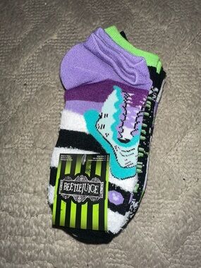 Beetlejuice women’s  No-Show Crew Socks - Purple & Green